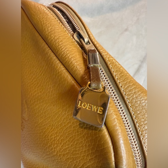 Loewe Brown Camel Amazona Anagram Crossbody Shoulder Bag - Picture 10 of 16